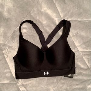 NWT 34 C Under Armour sport bra